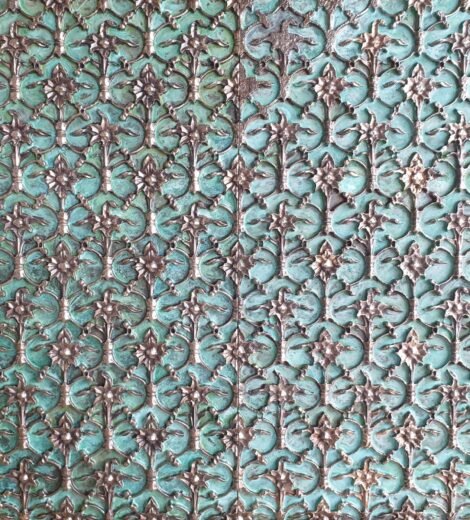 Verdigris Lace Metal Plating on Stone